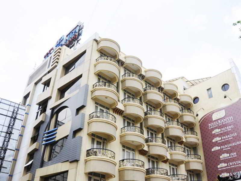 Neelkanth Paradise Hotell Ahmedabad Exteriör bild